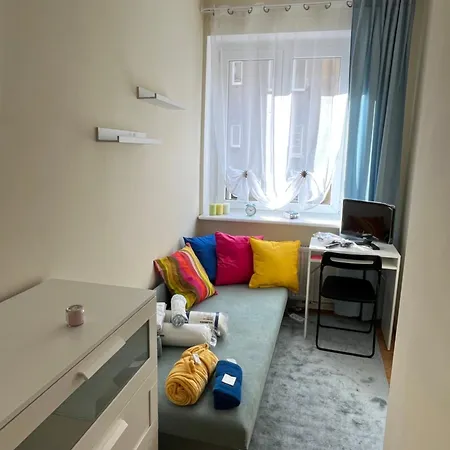Pokój Przy Targach Poznańskich Nr 3, łóżko Długość 190 Cm Habitación en casa particular