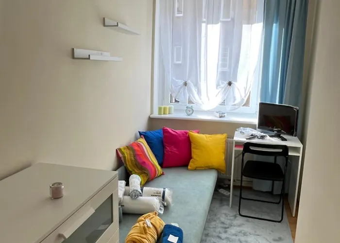 Pokój Przy Targach Poznańskich Nr 3, łóżko Długość 190 Cm Habitación en casa particular